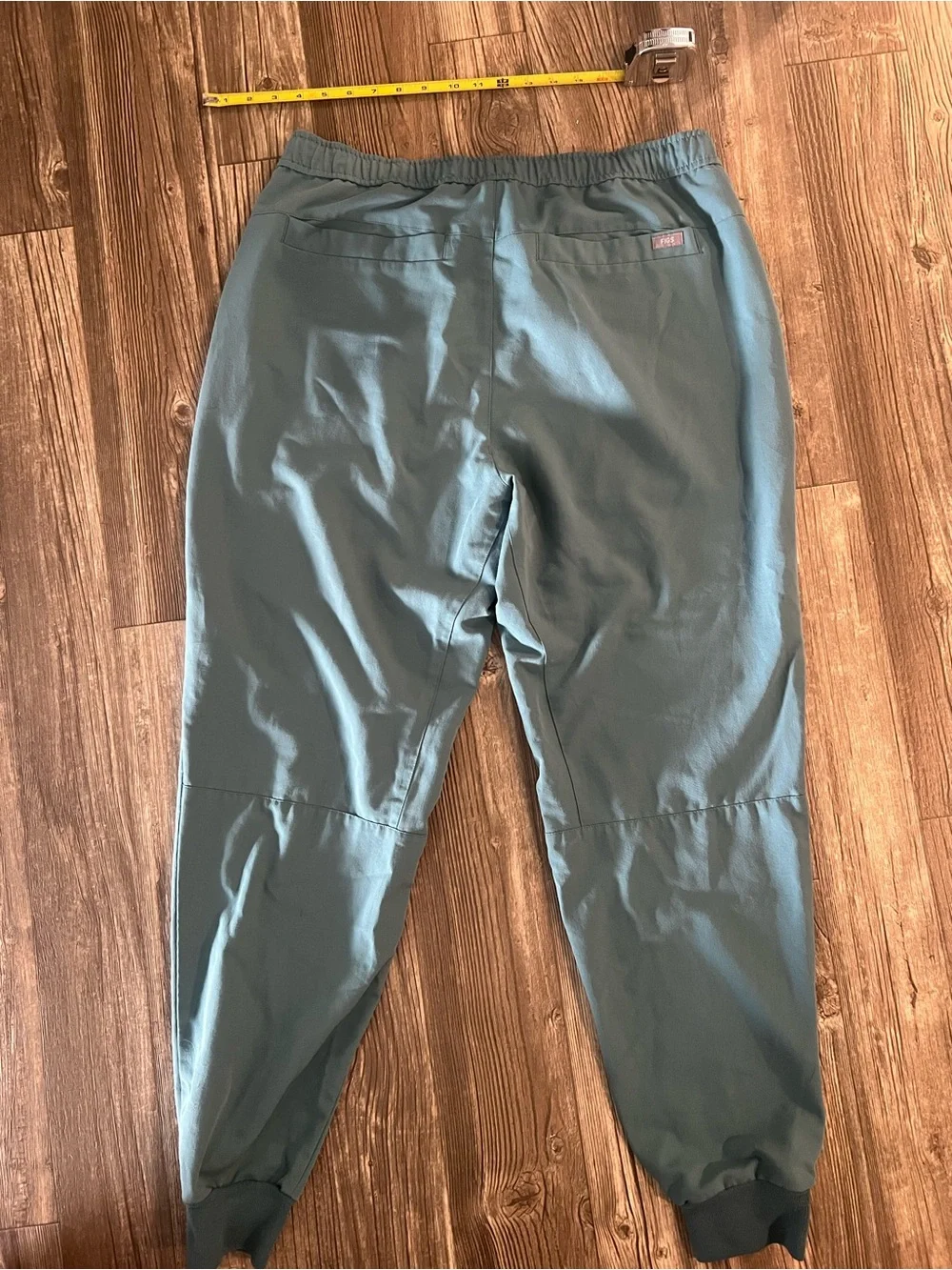 Figs Men's jogger scrubs